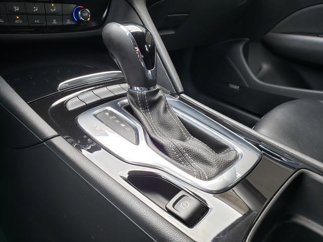 Used 2019 Buick Regal Preferred w/ Sights and Sounds Package image 25