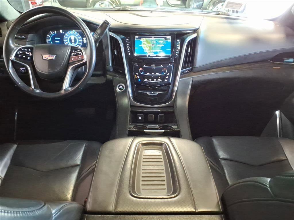Used 2018 Cadillac Escalade ESV Platinum image 20