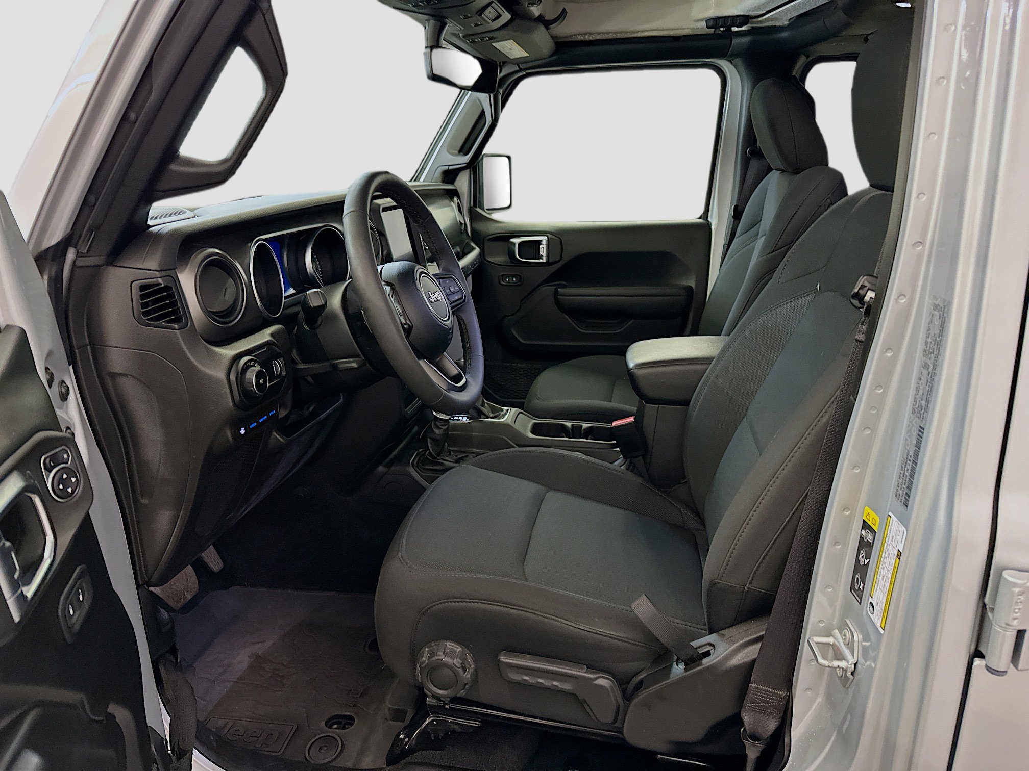 Used 2023 Jeep Wrangler Unlimited w/ Cold Weather Group image 13
