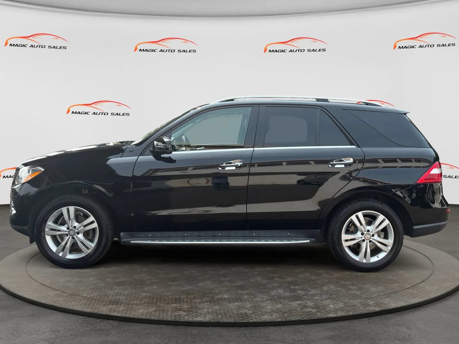 Used 2015 Mercedes-Benz ML 350 4MATIC w/ Premium 1 Package image 7