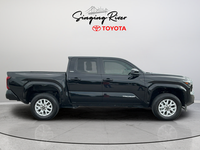 Used 2024 Toyota Tacoma SR5 AWD/4WD image 8