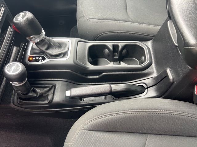 Used 2018 Jeep Wrangler Unlimited Sport S image 17