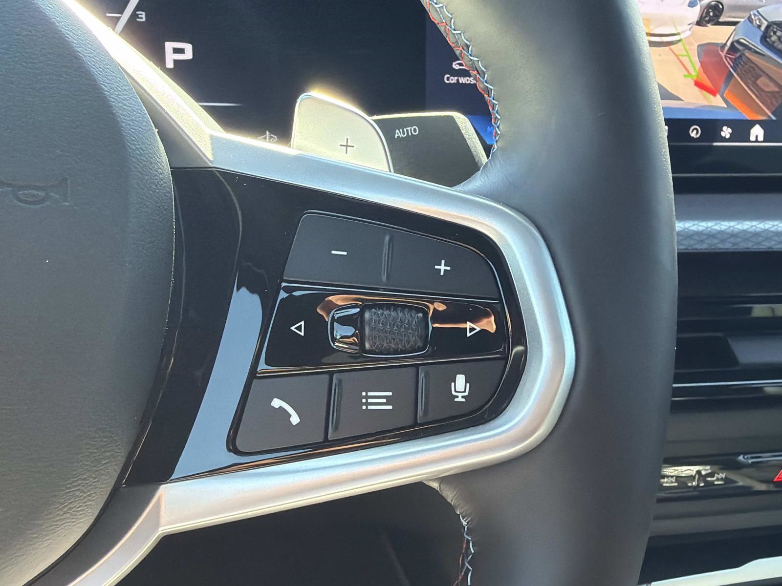 Used 2025 BMW M340i image 18