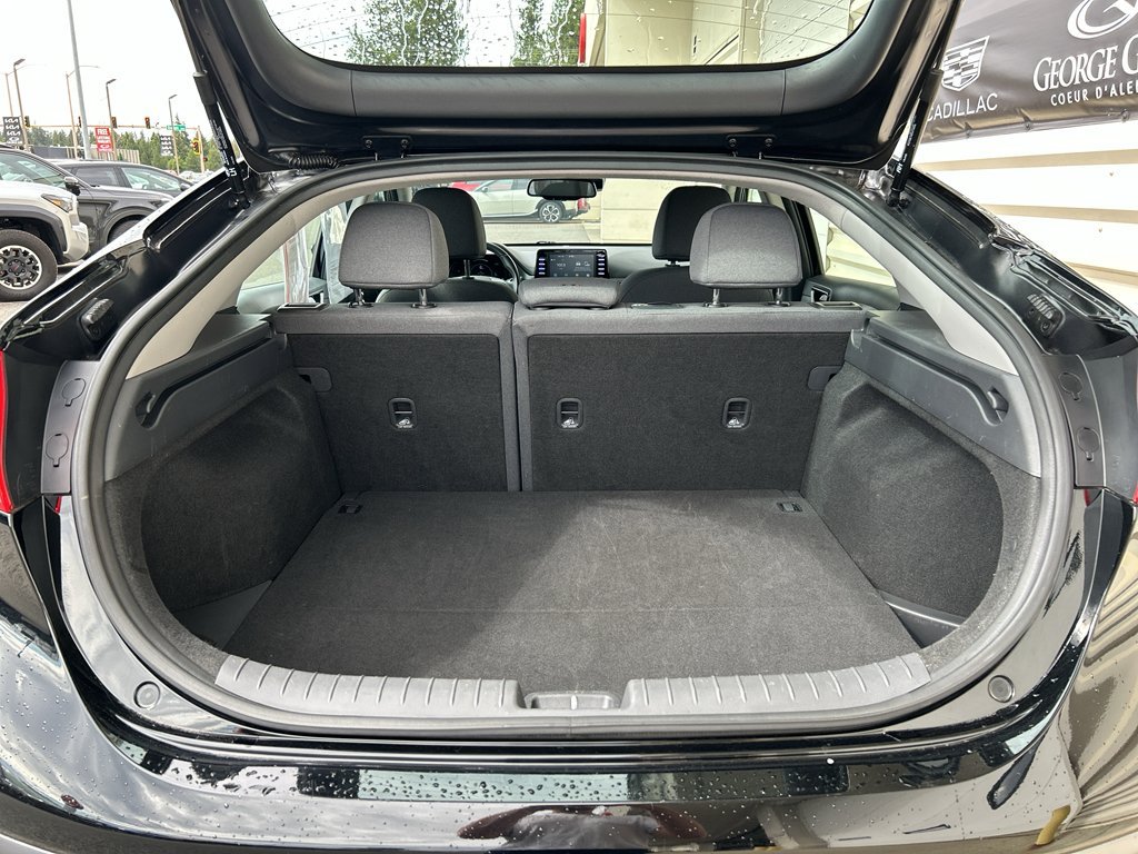 Used 2020 Hyundai Ioniq SE FWD image 13