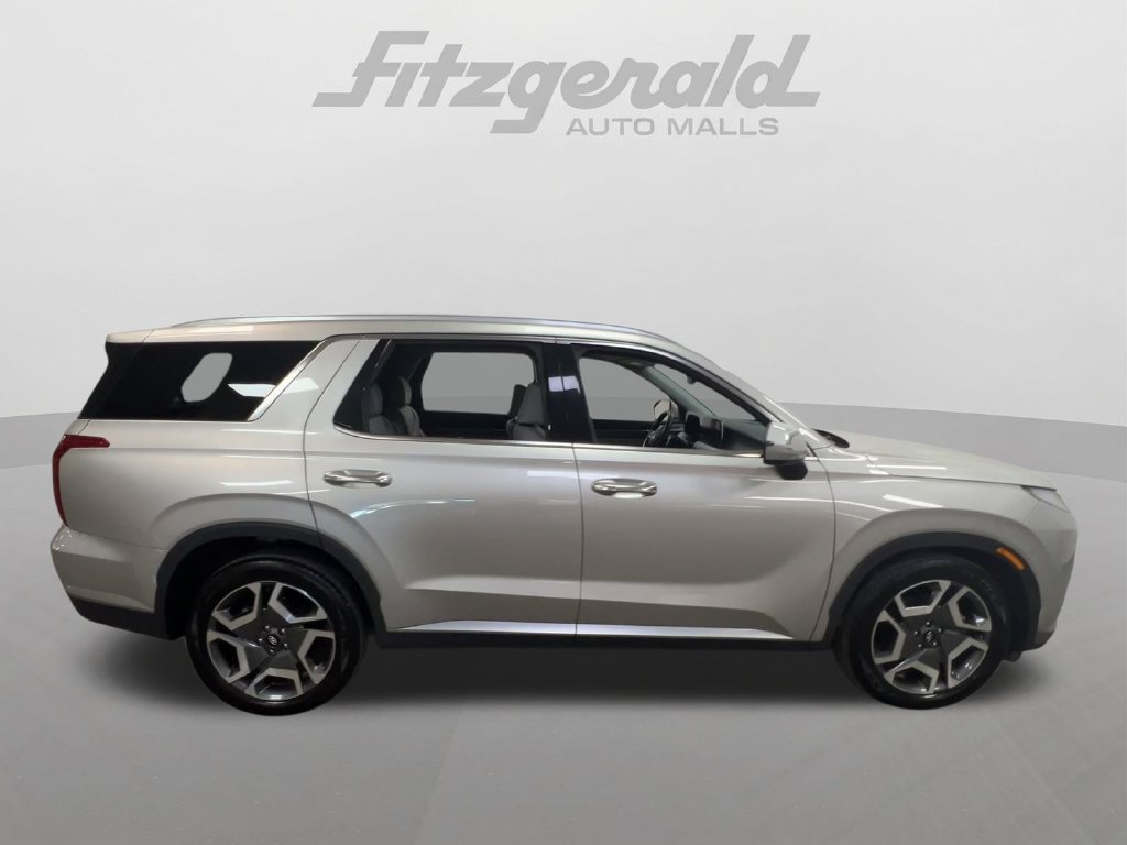 Used 2024 Hyundai Palisade SEL w/ Premium Package FWD image 9