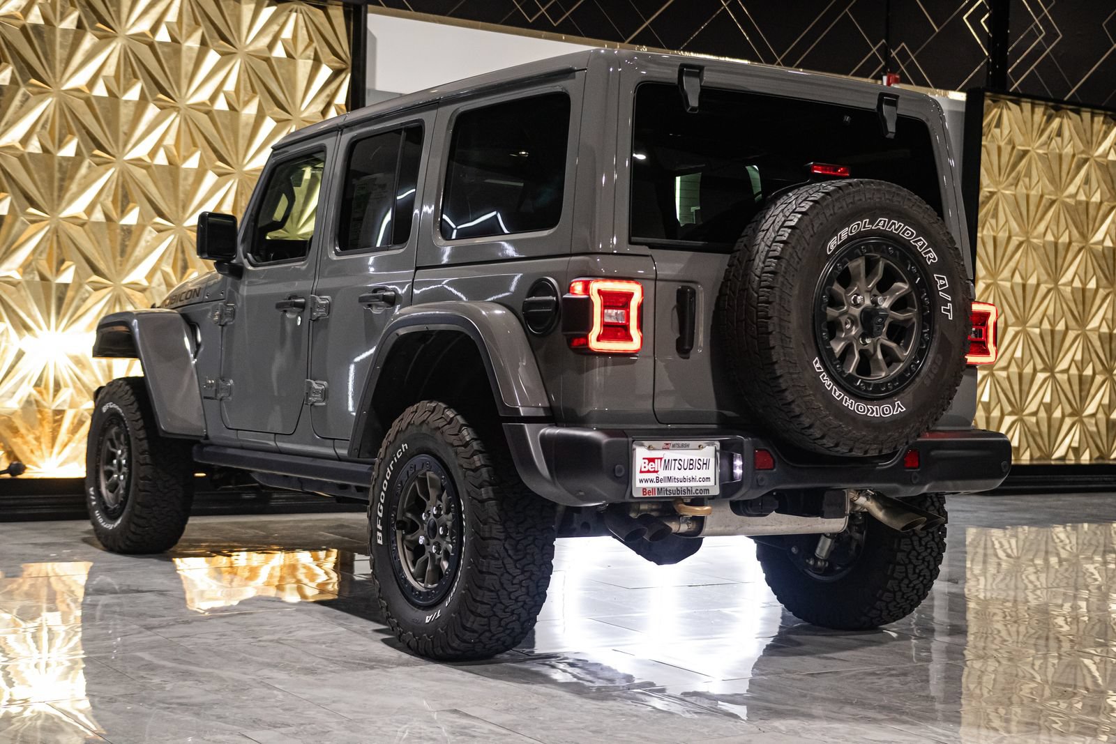 Used 2023 Jeep Wrangler Unlimited Rubicon 392 w/ Trailer Tow Package AWD/4WD image 5