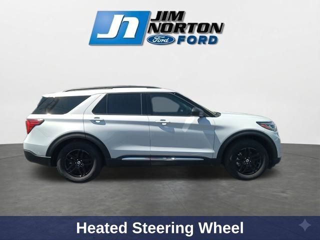 Used 2025 Ford Explorer Active w/ Active Comfort Package RWD image 12