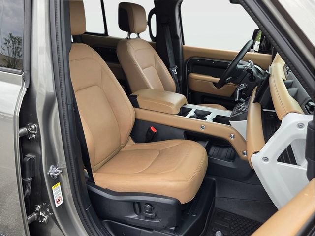 Used 2025 Land Rover Defender 110 S AWD/4WD image 17