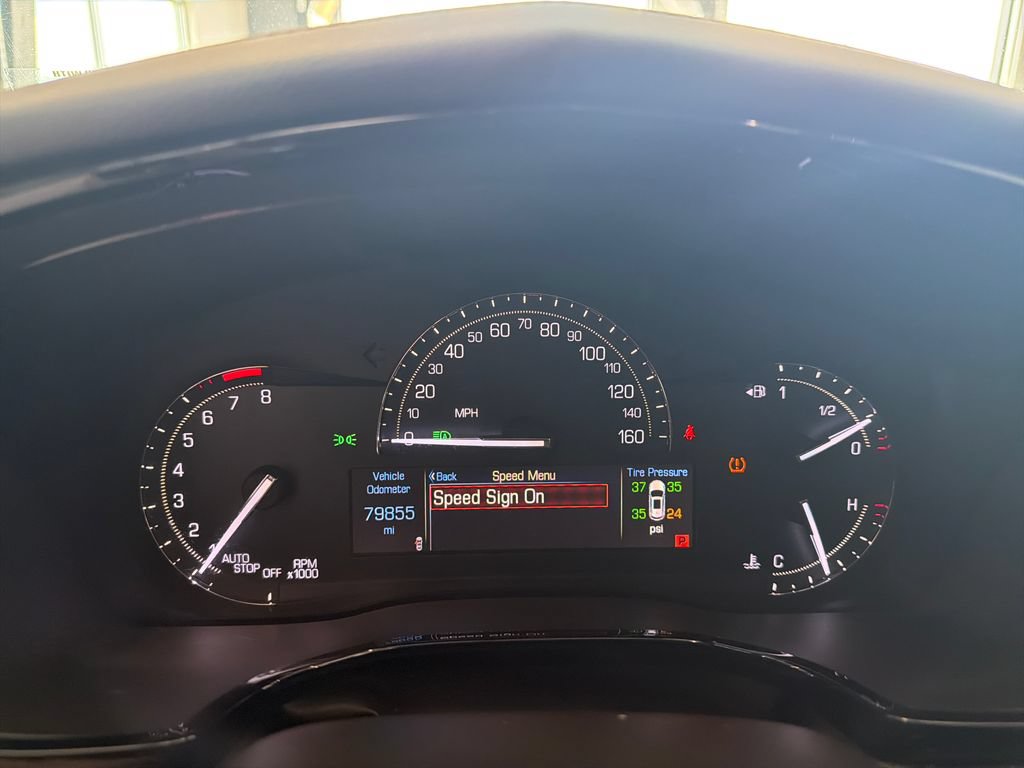 Used 2018 Cadillac XT5 Luxury w/ Driver Awareness Package AWD/4WD image 19