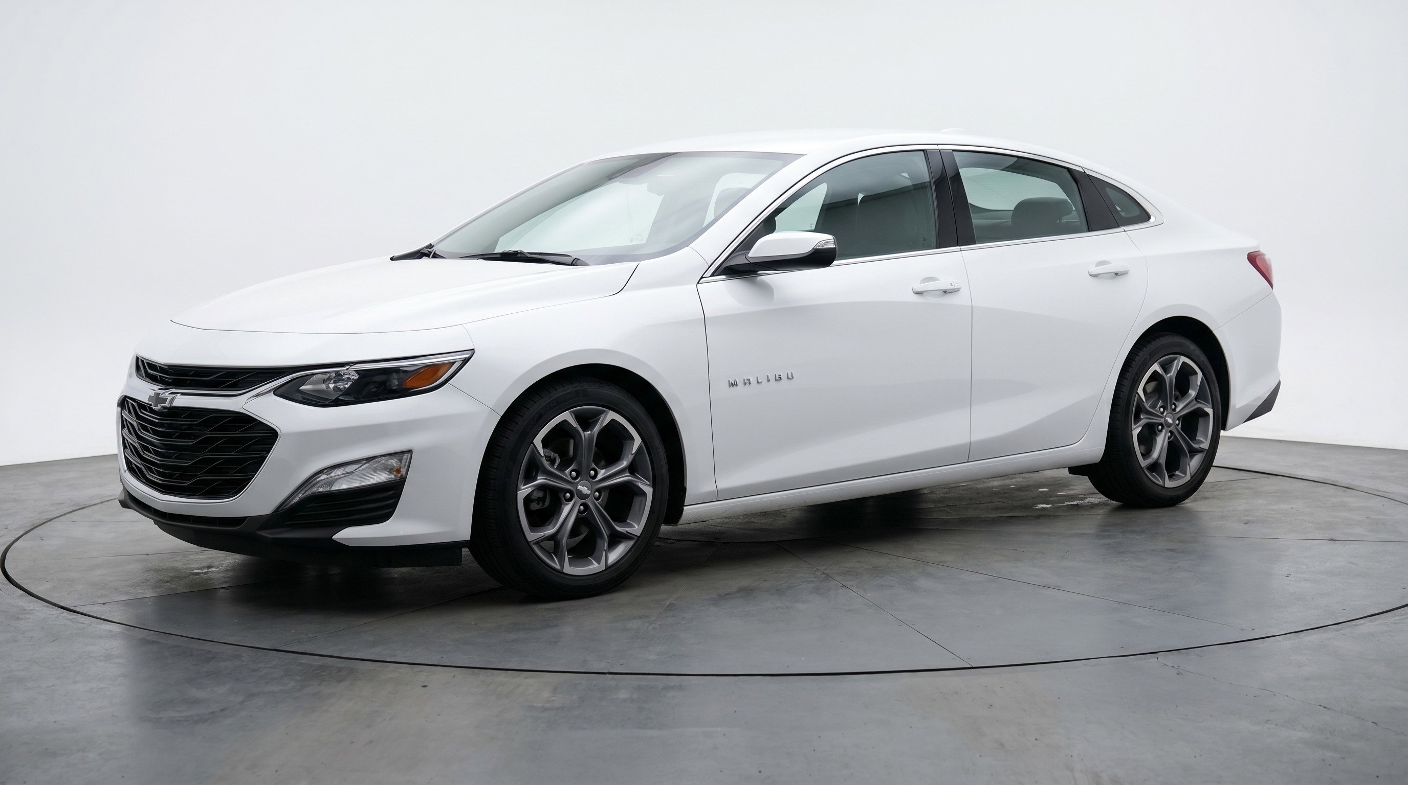 Used 2024 Chevrolet Malibu LT FWD image 3
