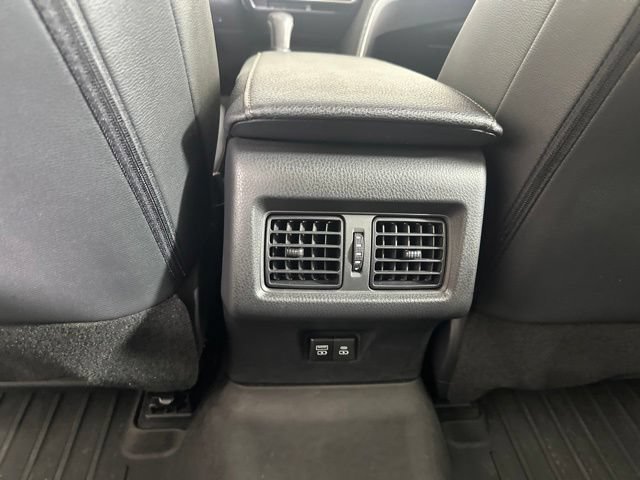 Used 2025 Toyota Camry XLE w/ Premium Plus Package AWD/4WD image 20