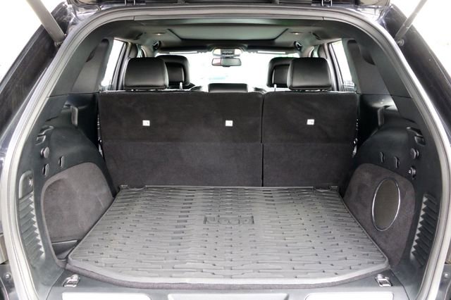 Used 2016 Jeep Grand Cherokee Overland AWD/4WD image 27