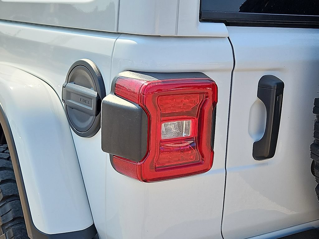 Used 2020 Jeep Wrangler Unlimited Rubicon w/ Quick Order Package 28Y Recon AWD/4WD image 8