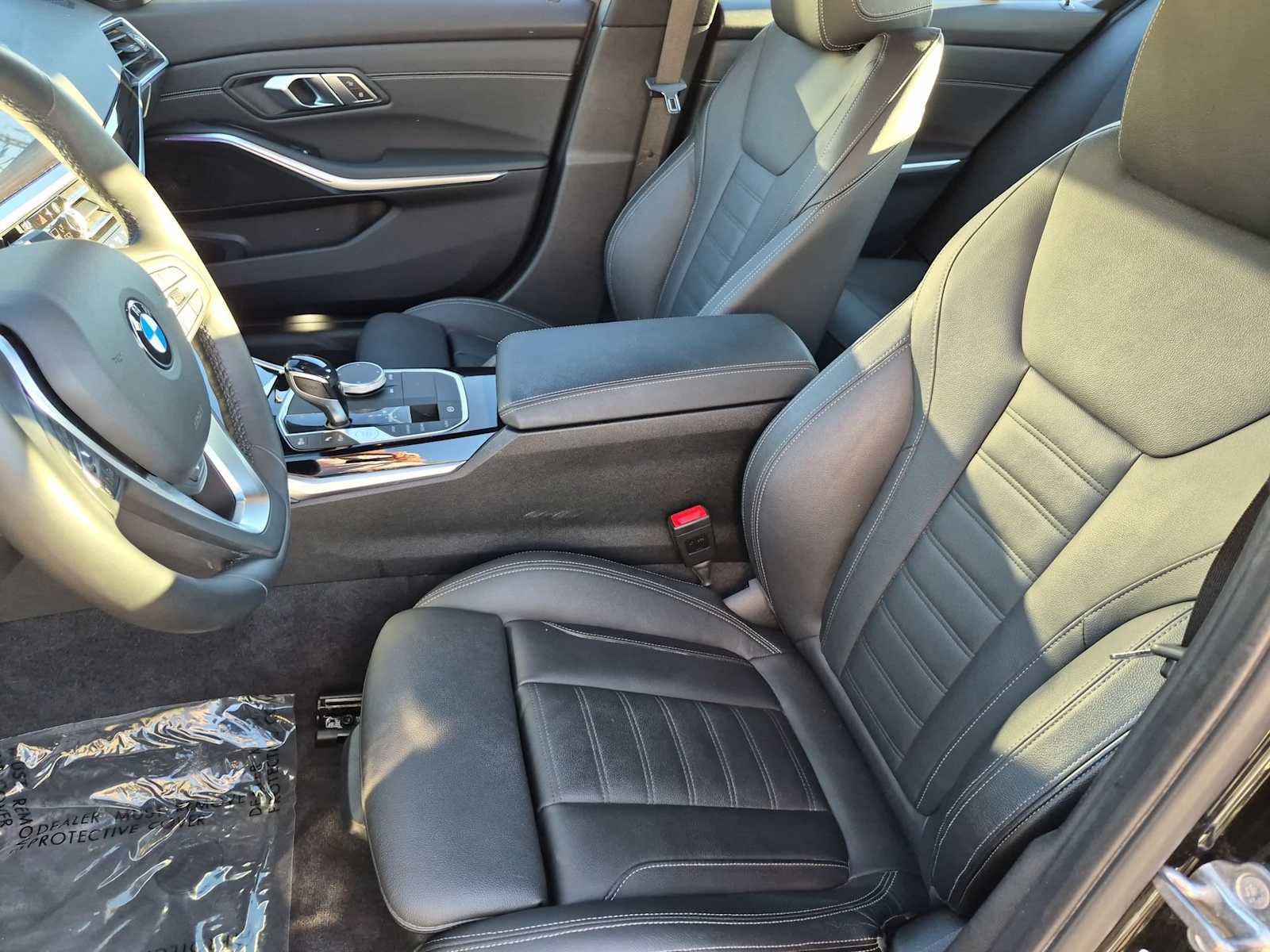 Used 2019 BMW 330i xDrive Sedan w/ Convenience Package AWD/4WD image 16