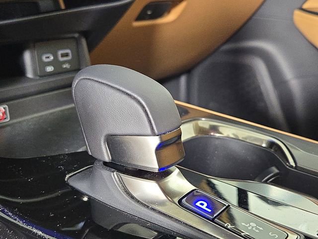 Used 2025 Lexus NX 300h AWD w/ Luxury Package image 20