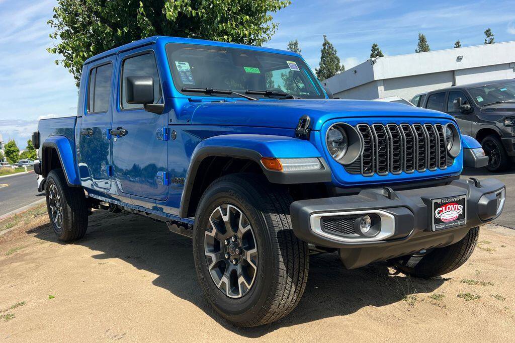 New 2026 Jeep Gladiator Sport AWD/4WD image 2