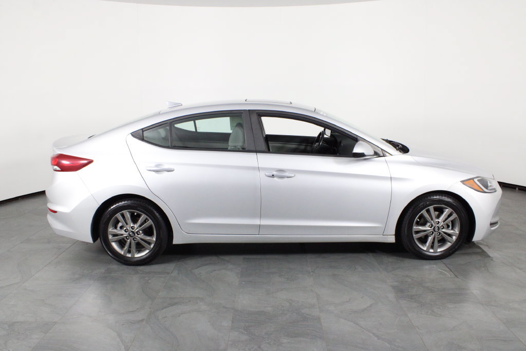 Used 2018 Hyundai Elantra Value Edition FWD image 10