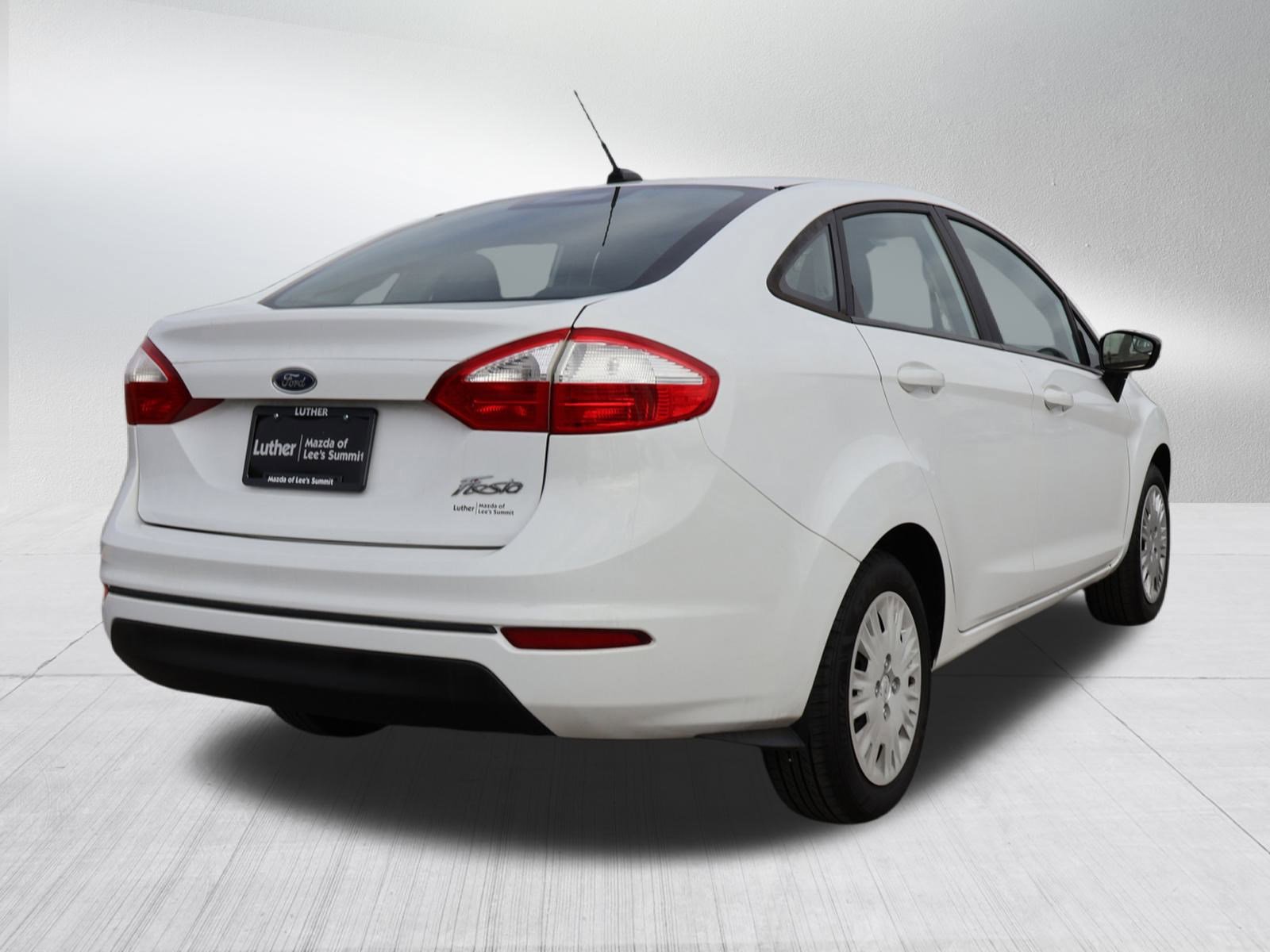 Used 2017 Ford Fiesta S image 7