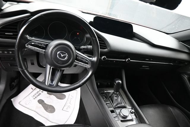 Used 2021 MAZDA MAZDA3 Hatchback w/Premium Plus Pkg AWD/4WD image 22