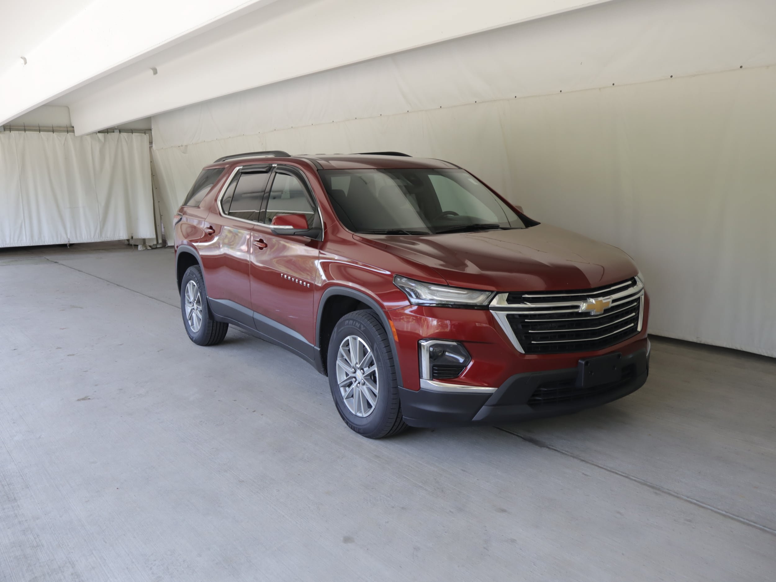 Used 2023 Chevrolet Traverse LT