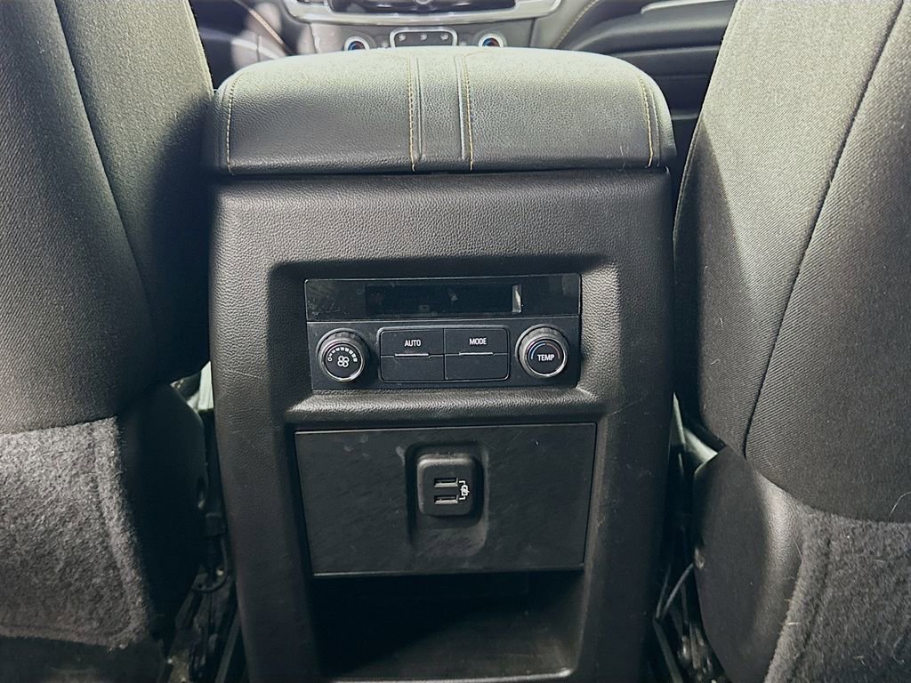 Used 2019 Chevrolet Traverse LT image 27