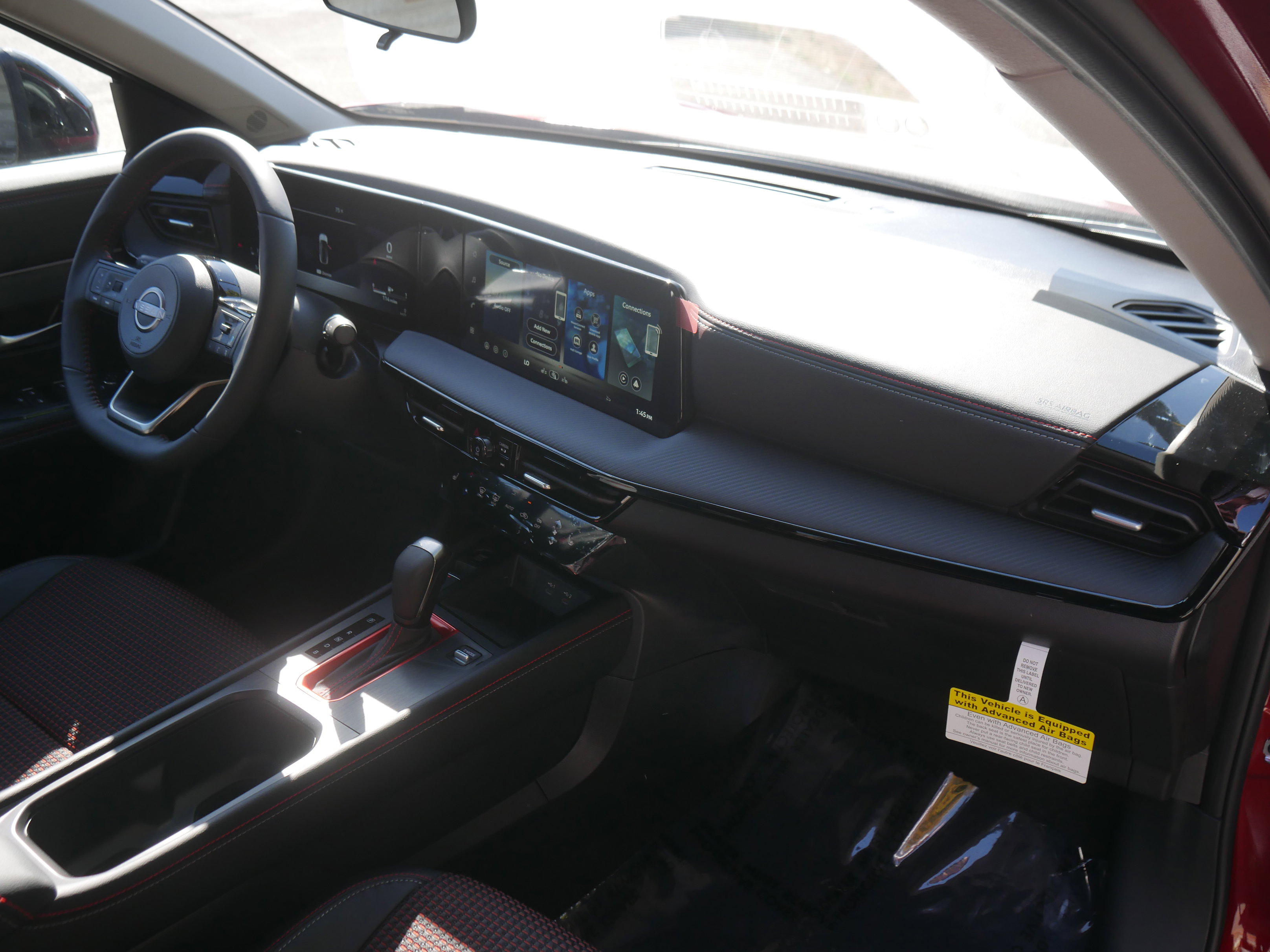 New 2026 Nissan Kicks SR w/ Cold Weather Package image 22