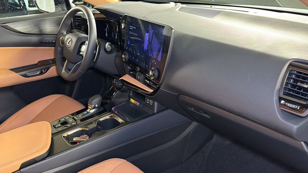 Used 2023 Lexus NX 350 AWD image 10