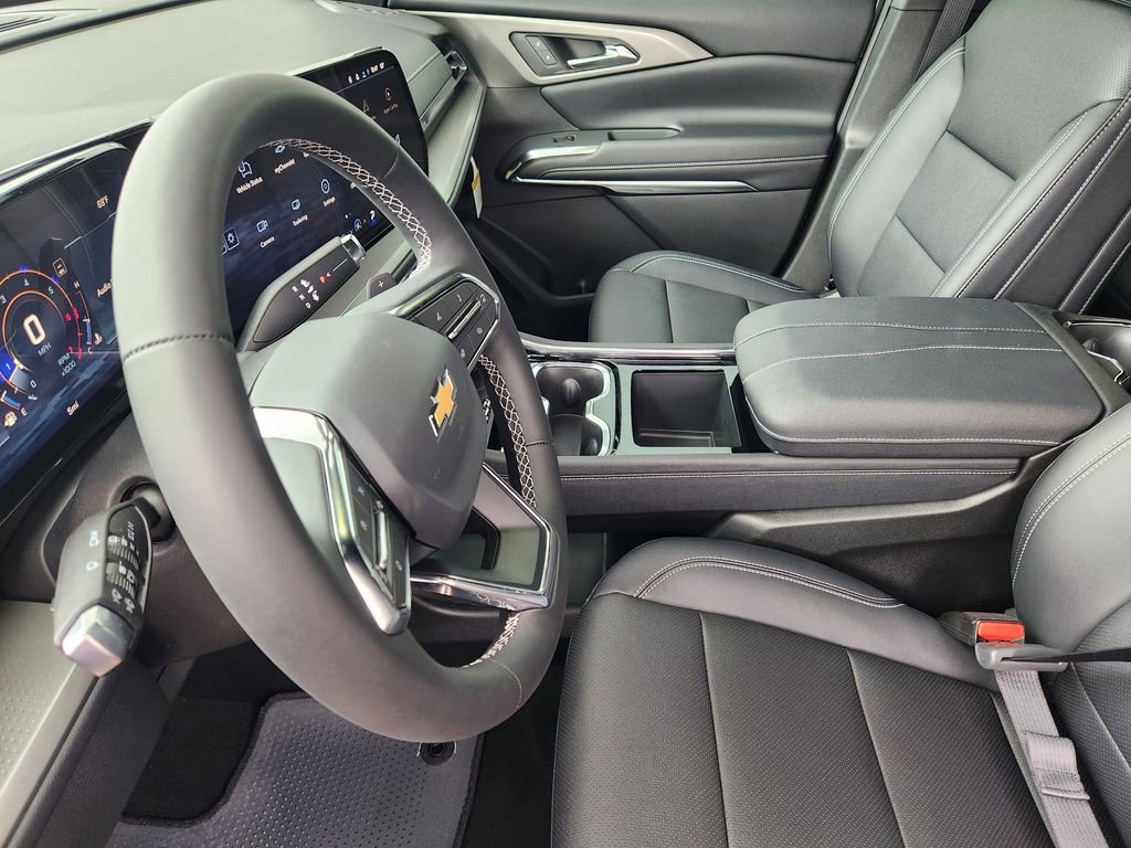 New 2026 Chevrolet Traverse LT FWD image 9