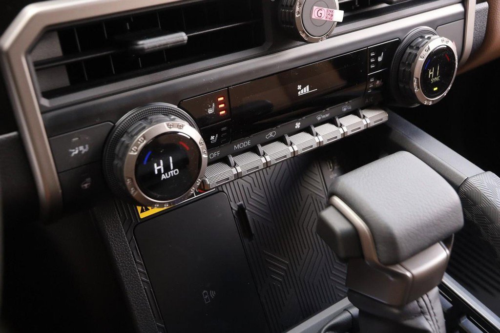 New 2026 Toyota 4Runner Limited image 19