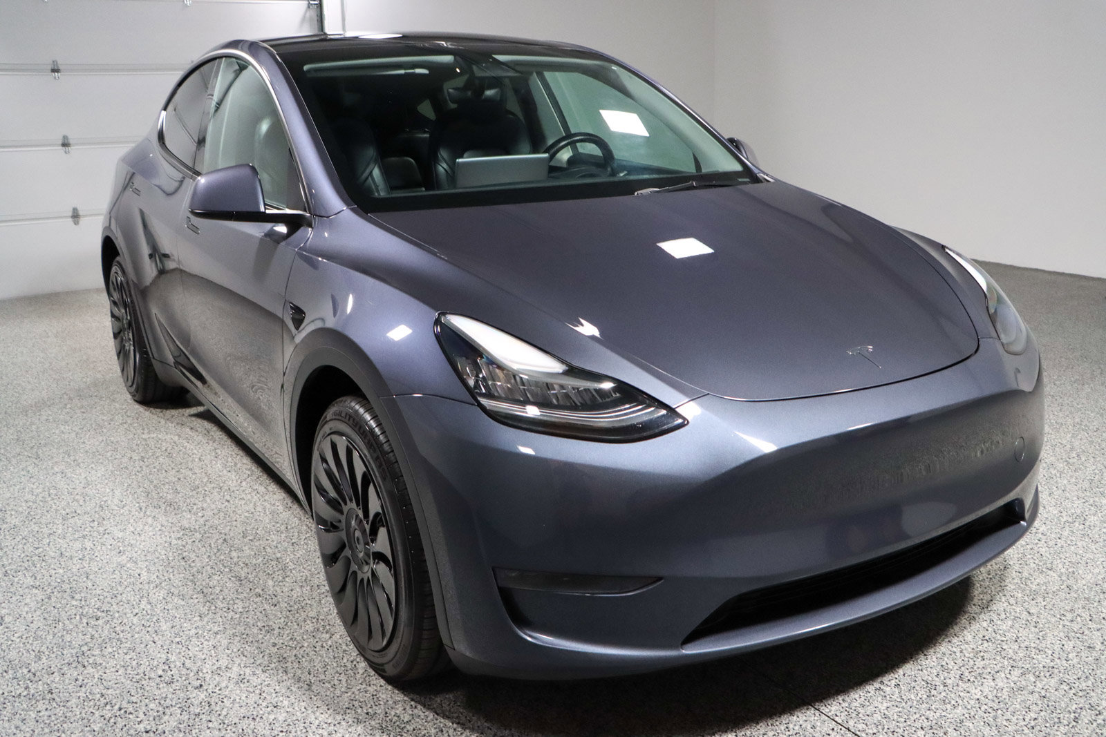 Used 2023 Tesla Model Y Long Range AWD/4WD image 5