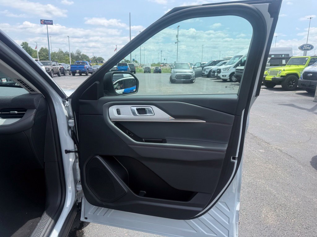 New 2026 Ford Explorer Active w/ Active Comfort Package AWD/4WD image 55
