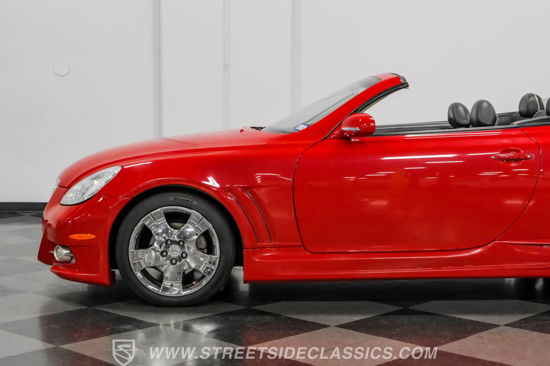 Used 2002 Lexus SC 430 Convertible image 24