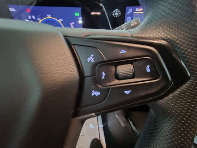 Used 2024 Chevrolet Trax LT FWD image 22
