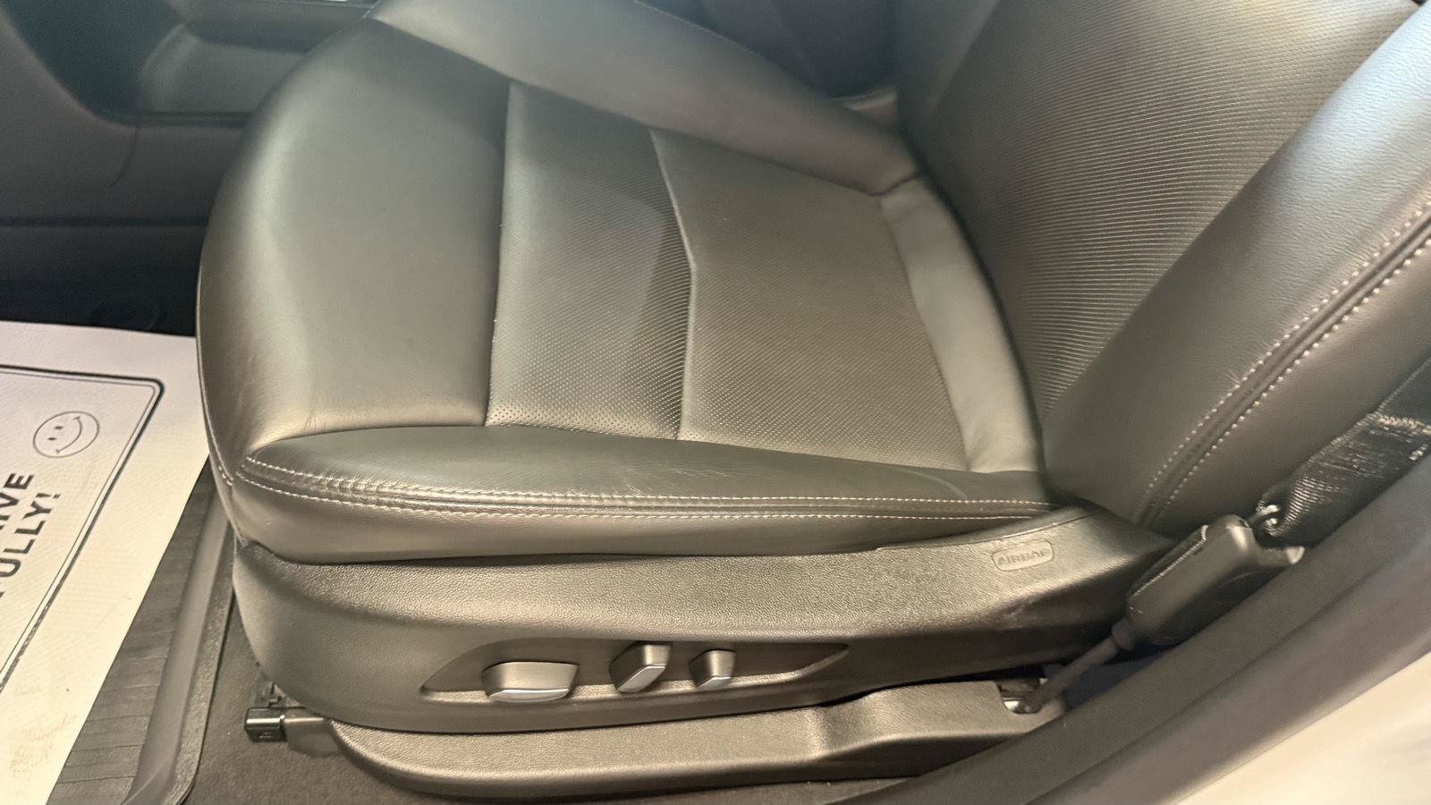 Used 2023 Cadillac XT5 Sportv w/ Technology Package AWD/4WD image 36