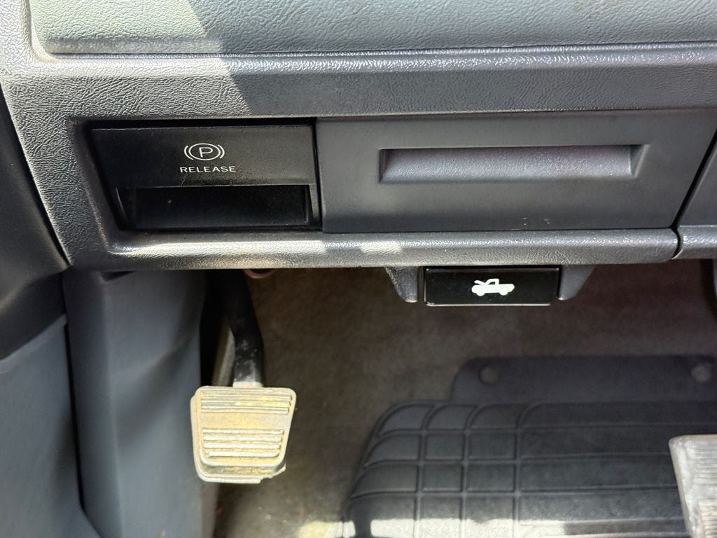 Used 1989 GMC Sierra 1500 4x4 Regular Cab image 23