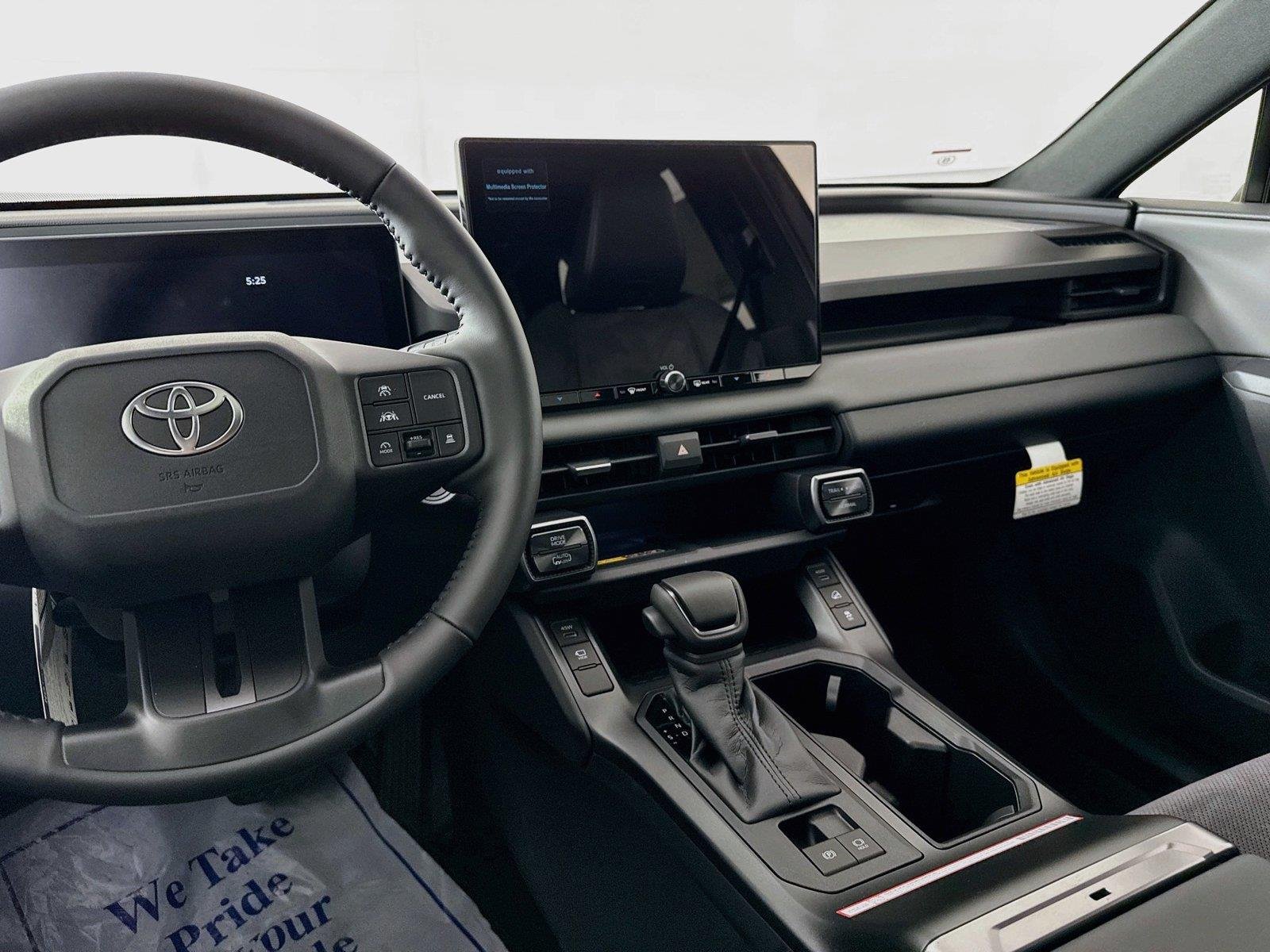 New 2026 Toyota RAV4 XSE AWD/4WD image 33