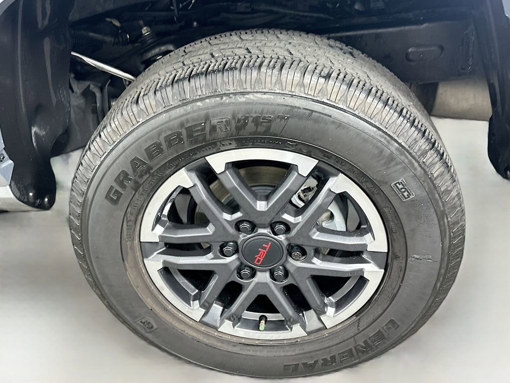 Used 2024 Toyota Tacoma TRD Sport image 30