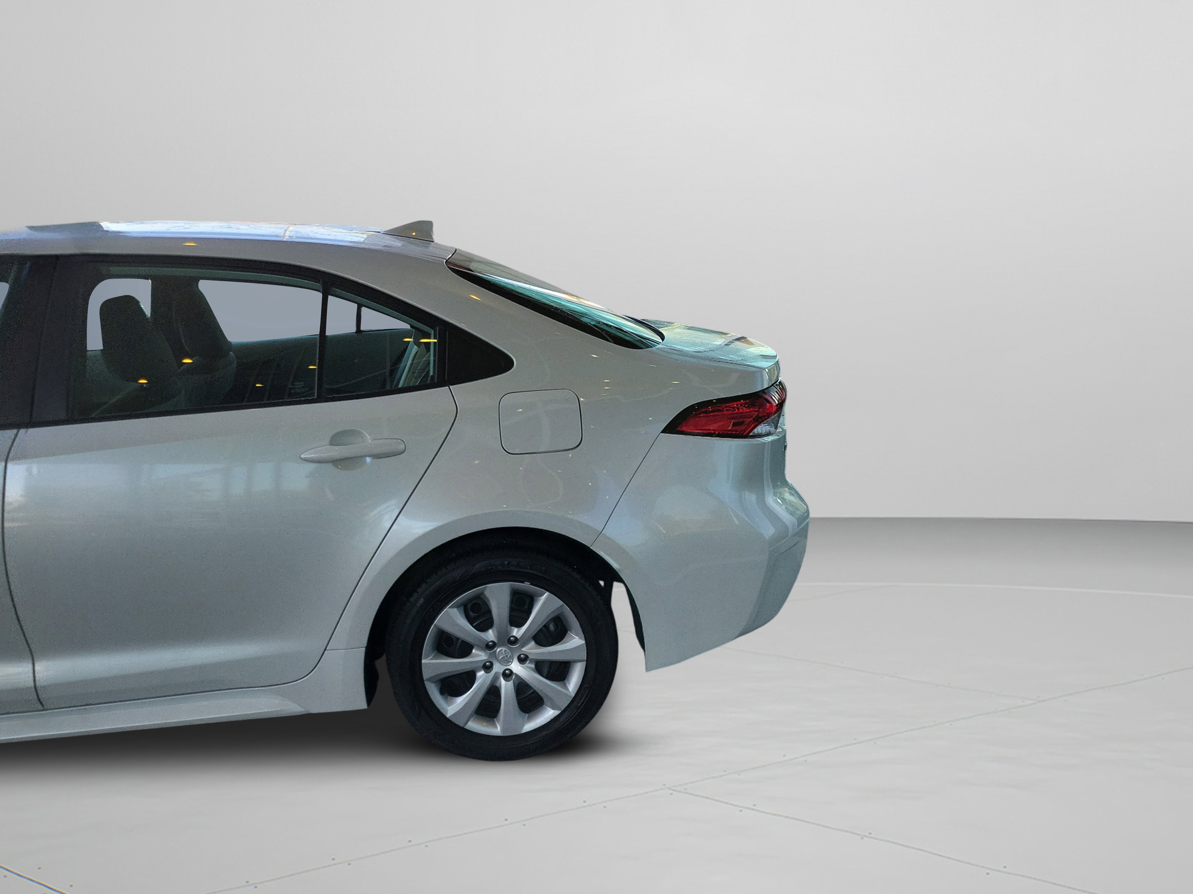 Used 2023 Toyota Corolla LE image 31
