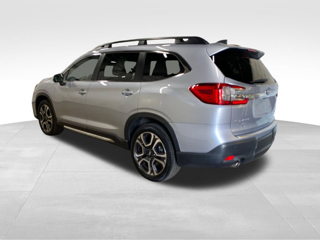 Certified 2023 Subaru Ascent Limited w/ Technology Package image 2