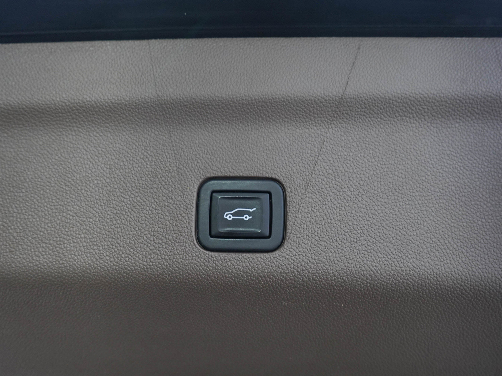 Used 2022 GMC Yukon Denali AWD/4WD image 11
