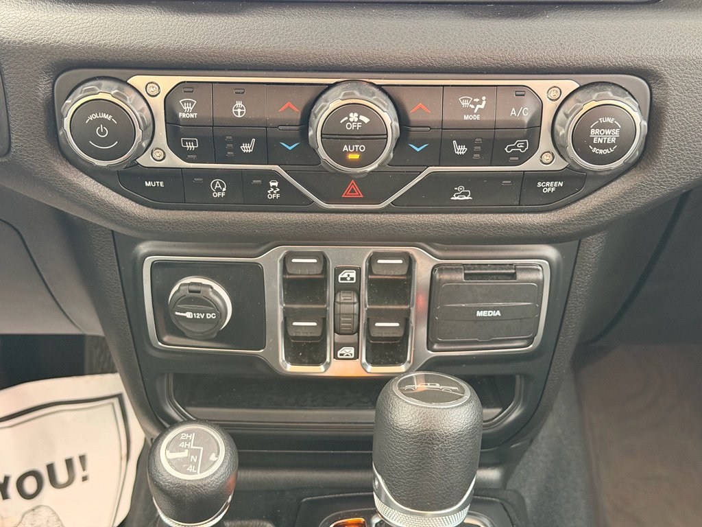 Used 2024 Jeep Gladiator Sport AWD/4WD image 22