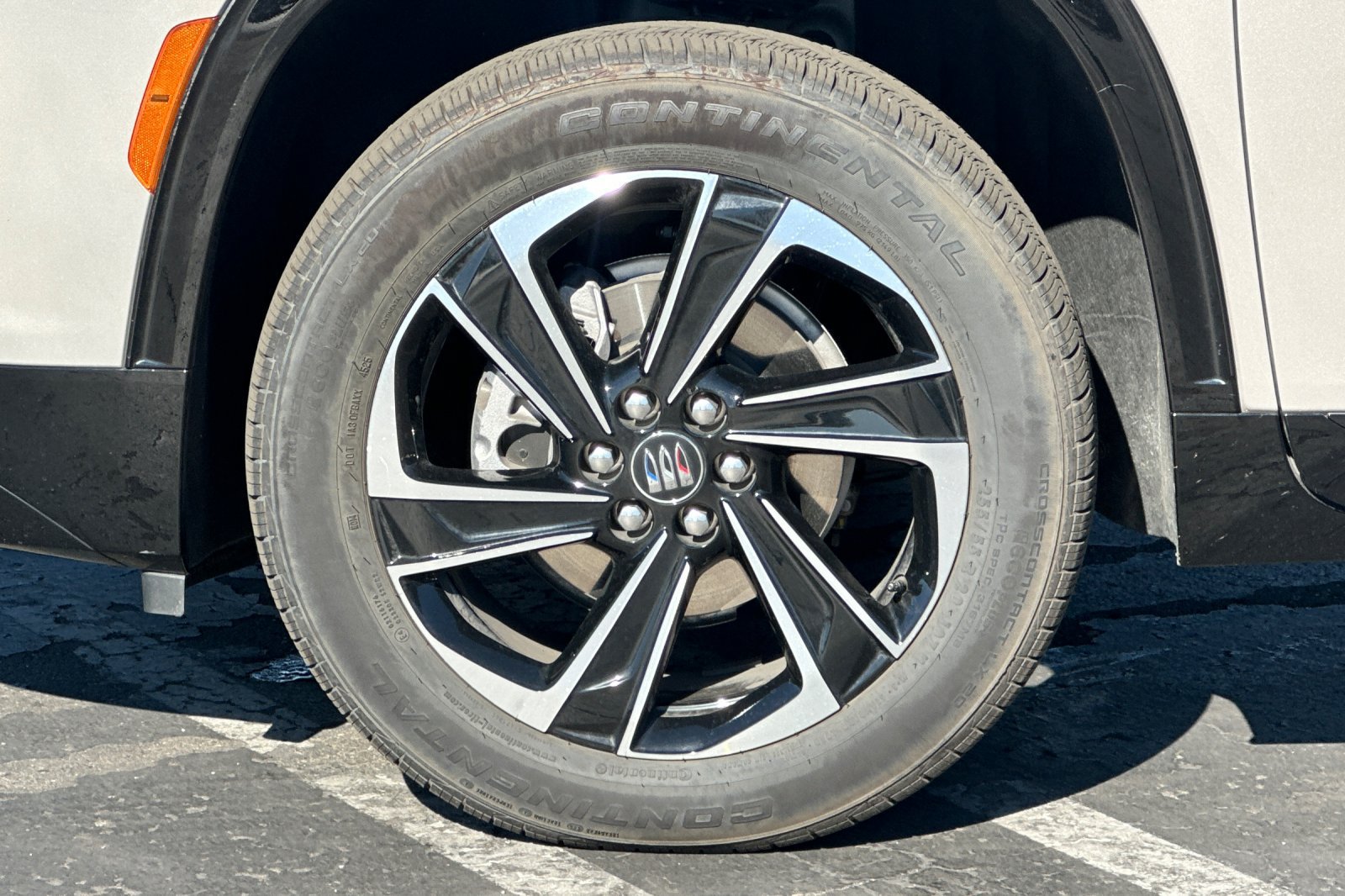 Used 2026 Buick Enclave Sport Touring FWD image 46
