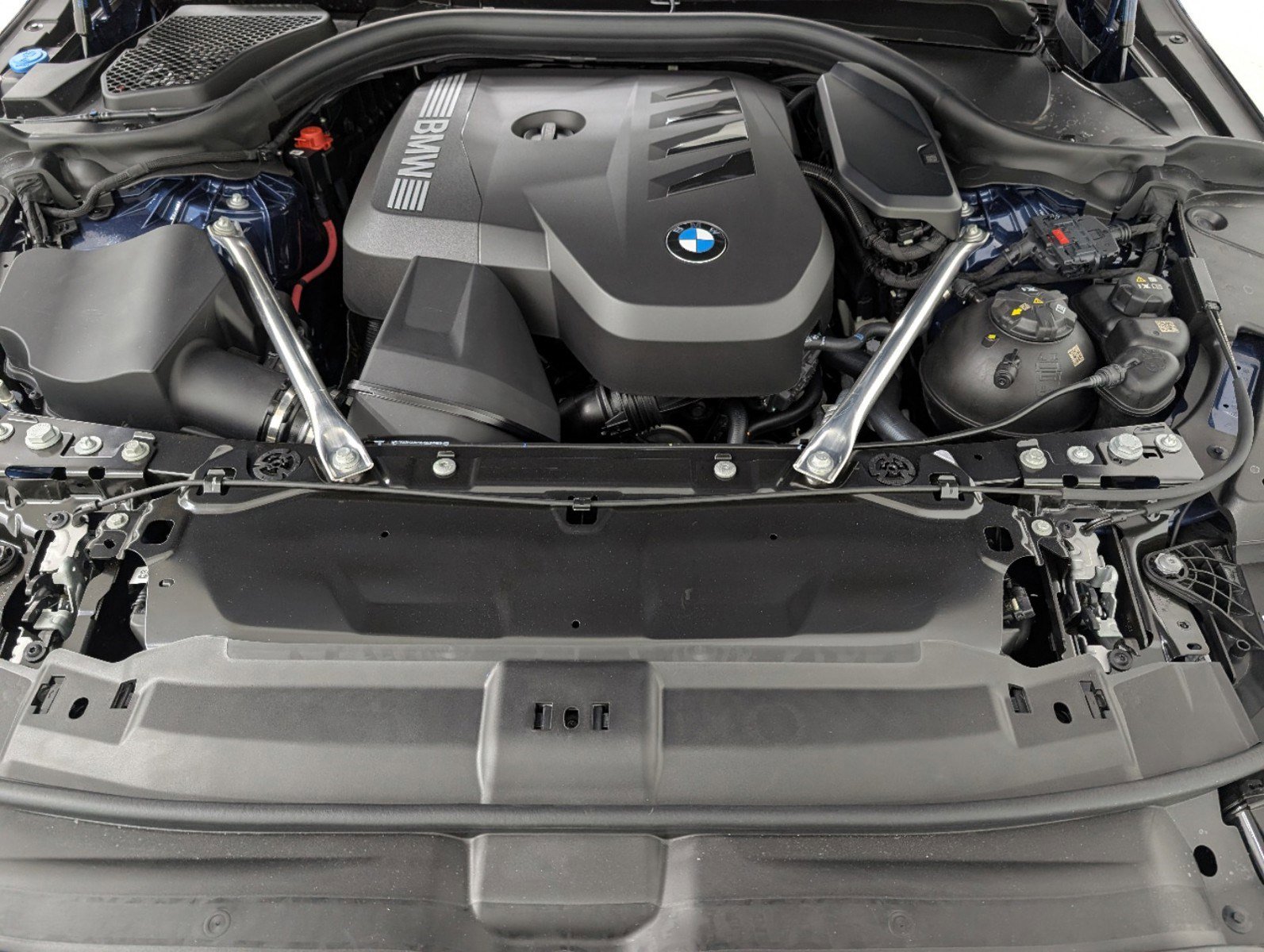 New 2025 BMW 530i w/ Premium Package image 24