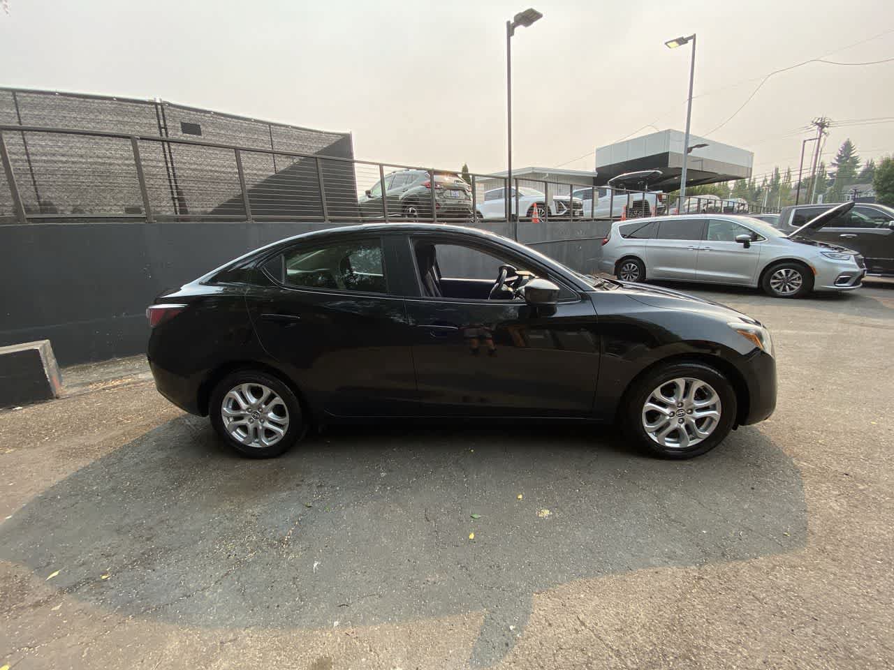 Used 2016 Scion iA FWD image 7