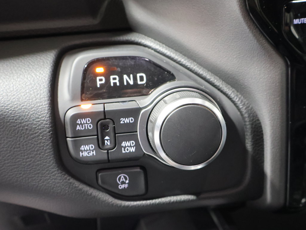 Used 2025 RAM 1500 Laramie w/ Sport Appearance Package AWD/4WD image 27