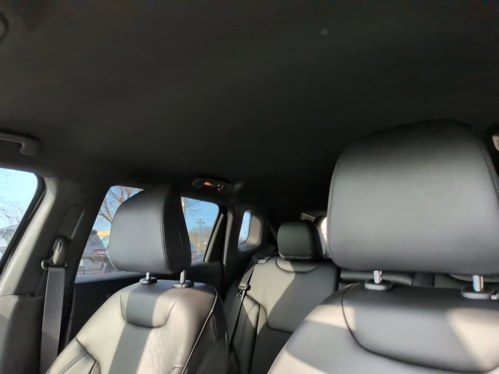 New 2026 Jeep Compass Latitude AWD/4WD image 30