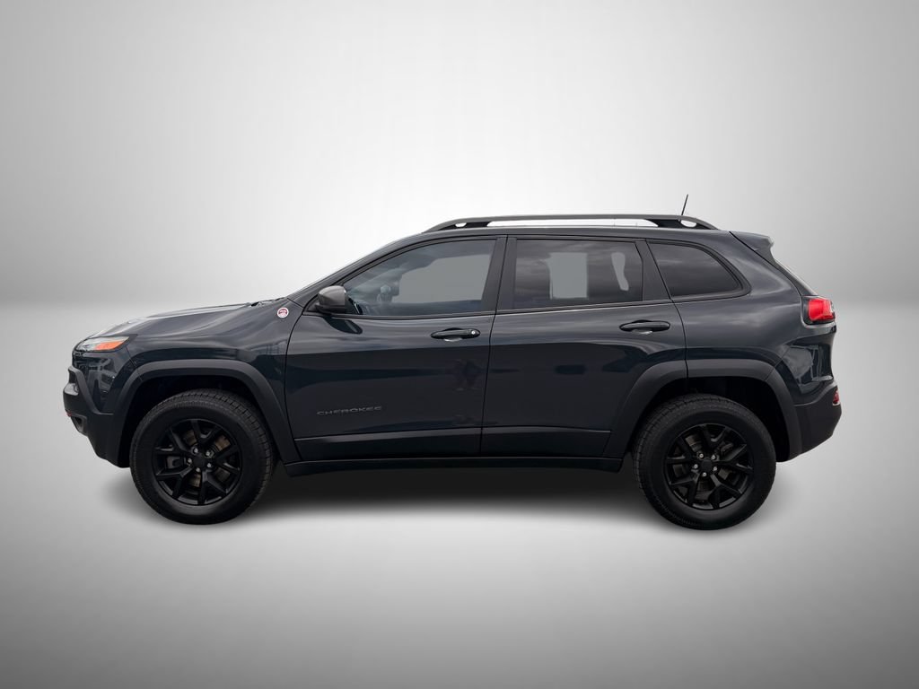 Used 2017 Jeep Cherokee Trailhawk w/ Comfort/Convenience Group AWD/4WD image 6