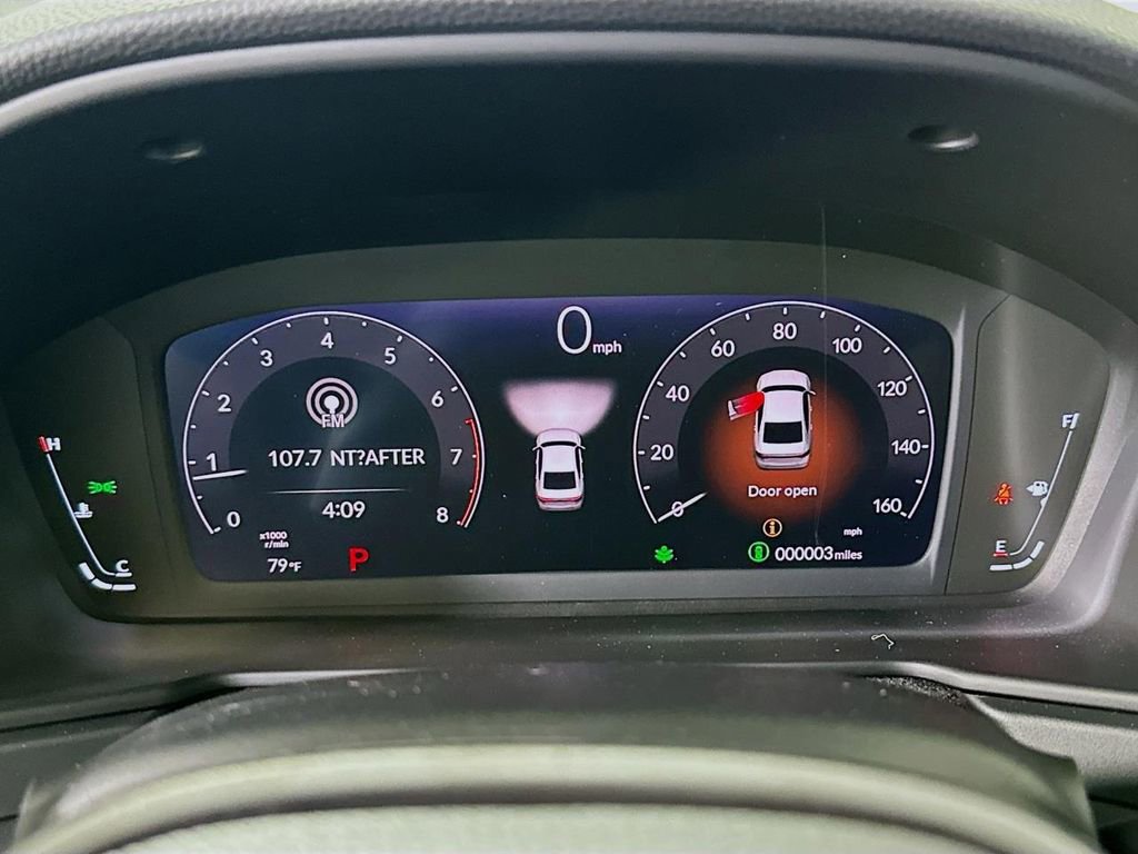 Used 2025 Honda Accord LX image 12