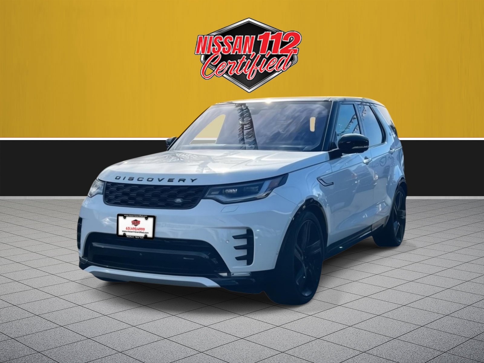 Used 2023 Land Rover Discovery HSE R-Dynamic AWD/4WD image 4