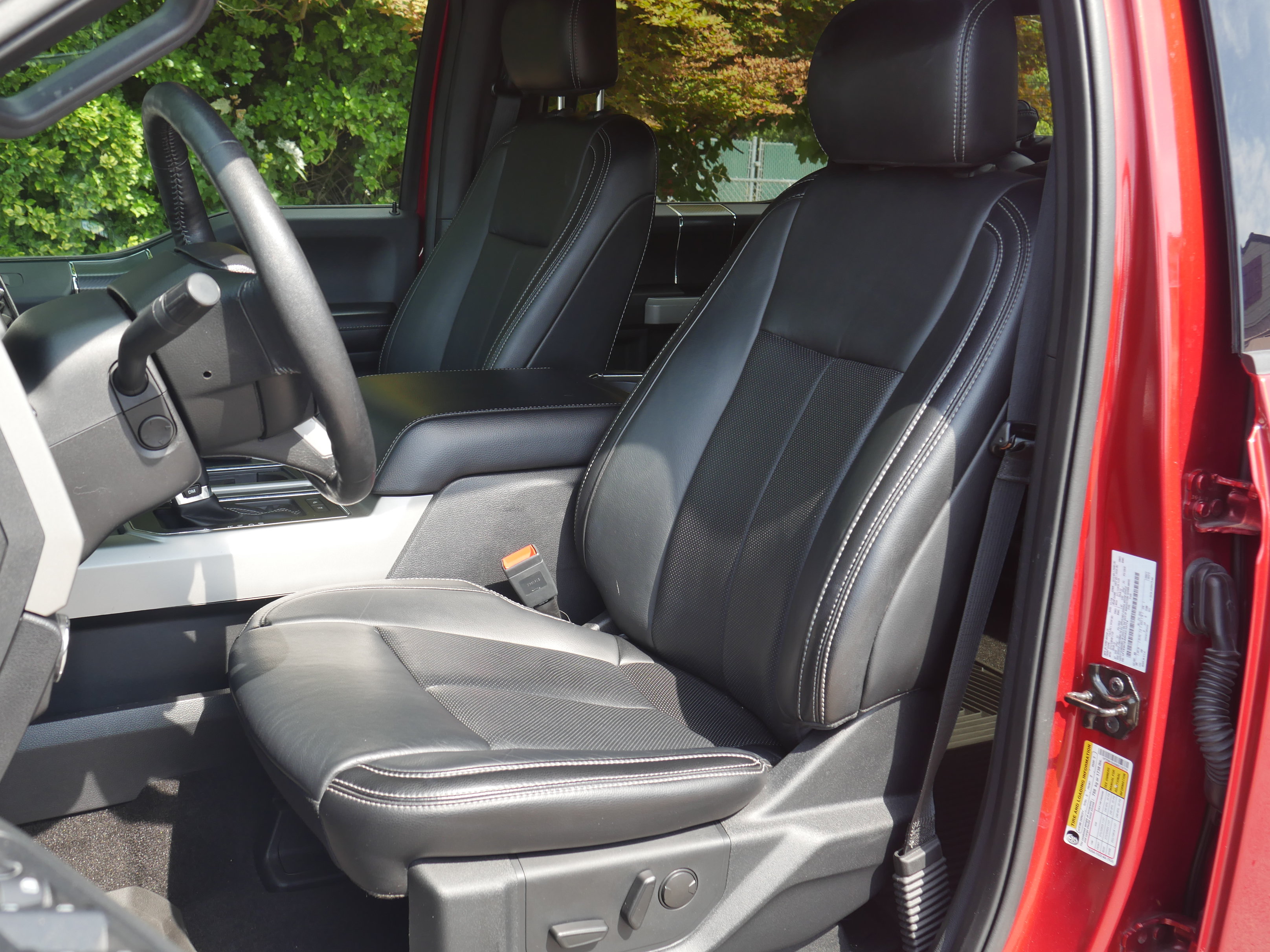 Used 2019 Ford F150 Lariat w/ Equipment Group 502A Luxury AWD/4WD image 36